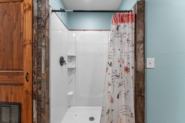 594 Labradore Lane, Lampe, MO 65681