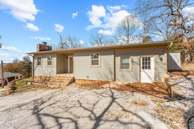 594 Labradore Lane, Lampe, MO 65681