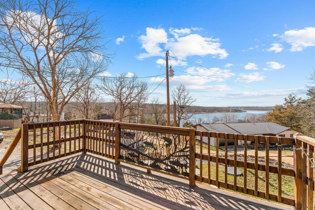594 Labradore Lane, Lampe, MO 65681