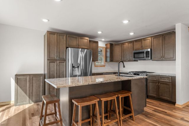 594 Labradore Lane, Lampe, MO 65681