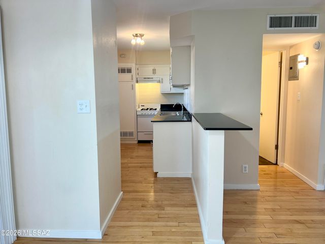 150 S Eastbourne Avenue, Tucson, AZ 85716