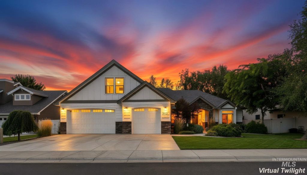 345 S Winslow Bay Way, Star, ID 83669