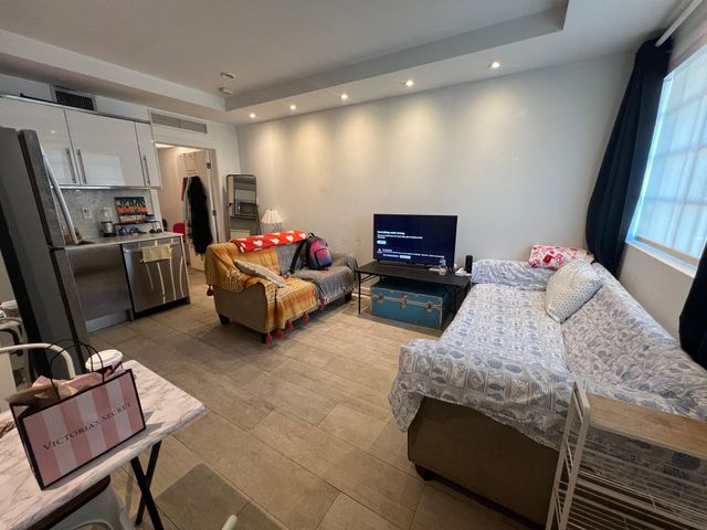 700 16th Street 106, Miami Beach, FL 33139