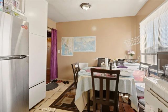 925 Larch, Inglewood, CA 90301