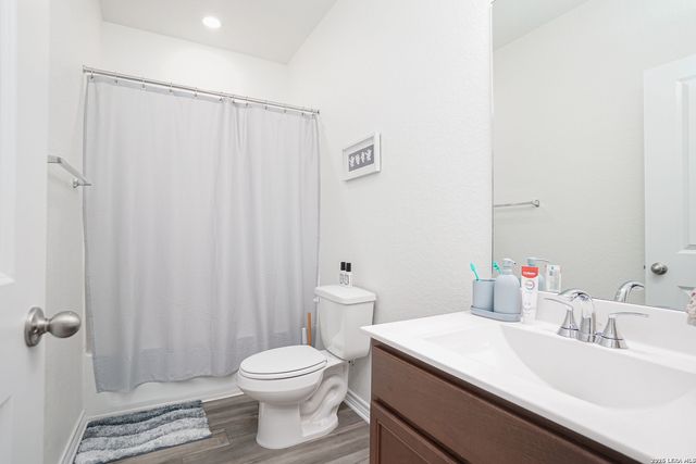 4915 Old Hovey, Converse, TX 78109