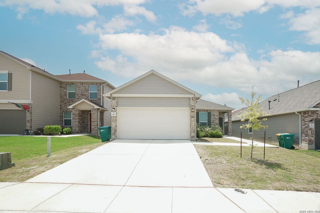 4915 Old Hovey, Converse, TX 78109