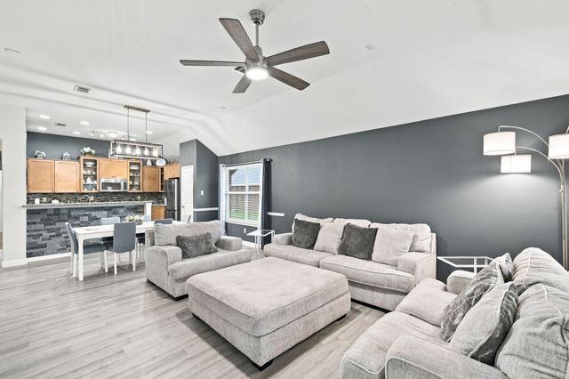 5205 Medallion Court, Midlothian, TX 76065