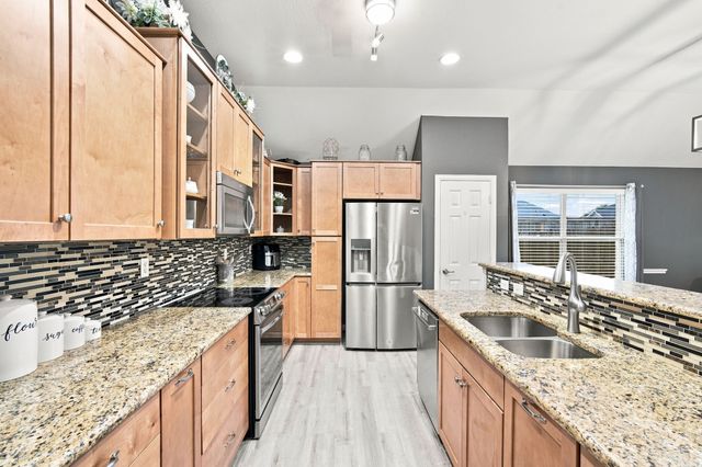 5205 Medallion Court, Midlothian, TX 76065