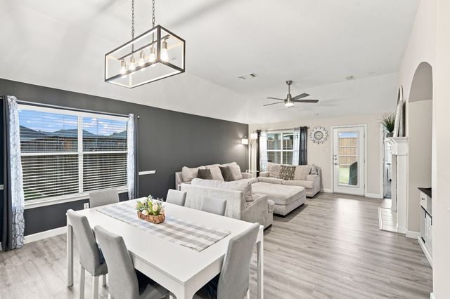 5205 Medallion Court, Midlothian, TX 76065