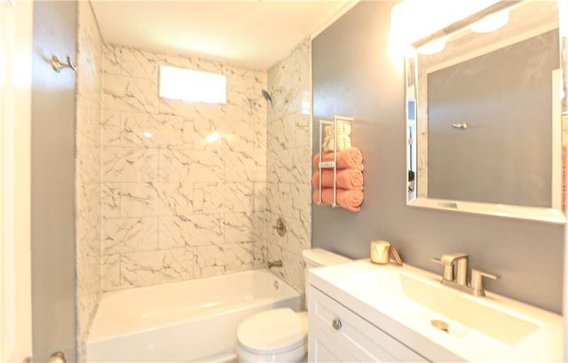 700 N Cameron St, Alice, TX 78332