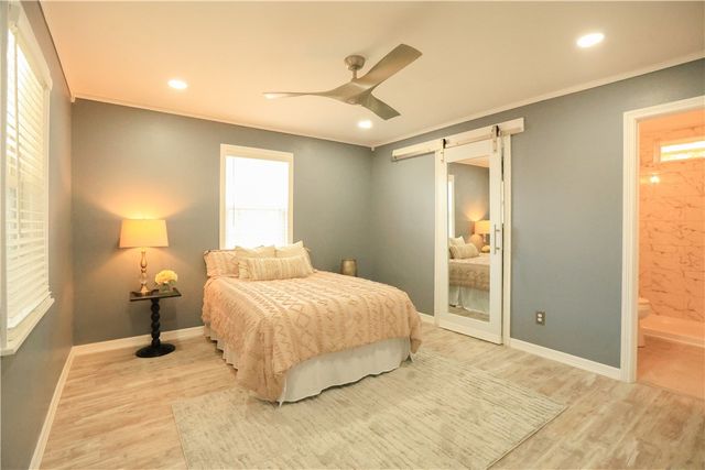700 N Cameron St, Alice, TX 78332
