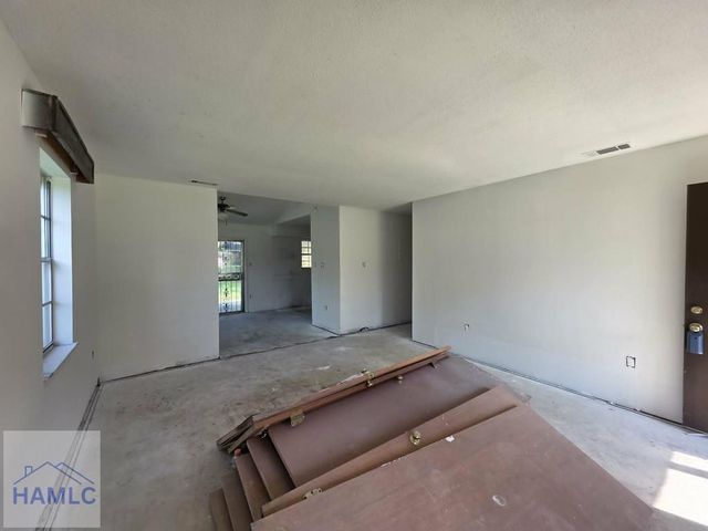 4407 Liberty Parkway, Savannah, GA 31405