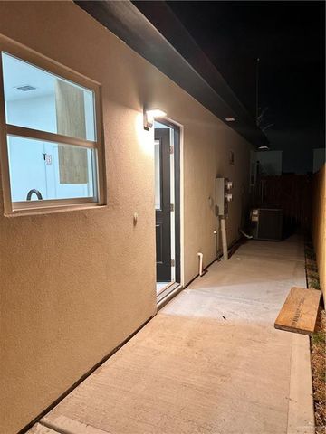 11313 N 25th Street 4, Mcallen, TX 78504