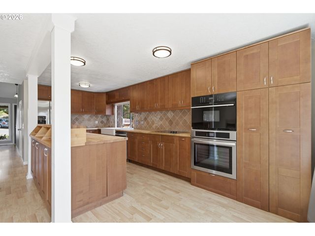 7121 Sw 158TH Ave, Beaverton, OR 97007