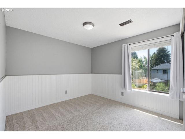 7121 Sw 158TH Ave, Beaverton, OR 97007