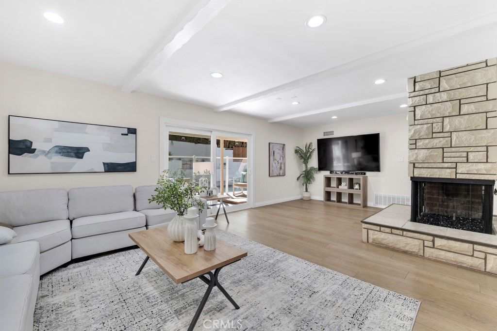4300 Pampas Road, Woodland Hills, CA 91364 — exterior