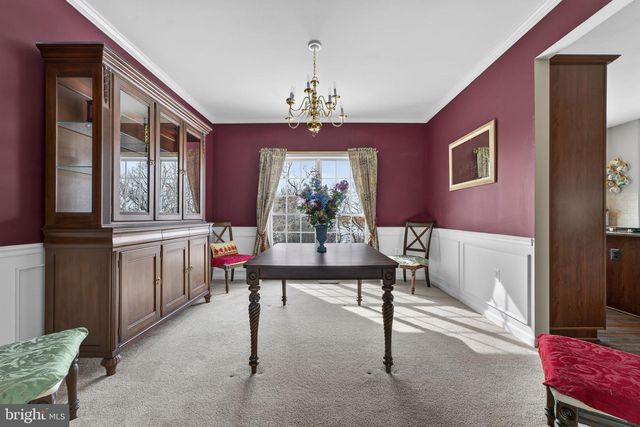 374 RUSTLING LEAF PL, Kearneysville, WV 25430