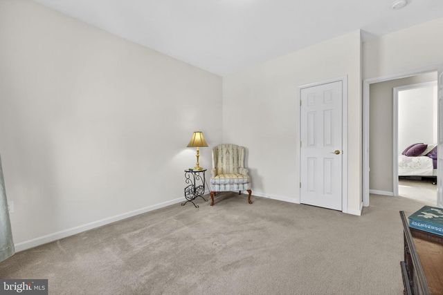 374 RUSTLING LEAF PL, Kearneysville, WV 25430