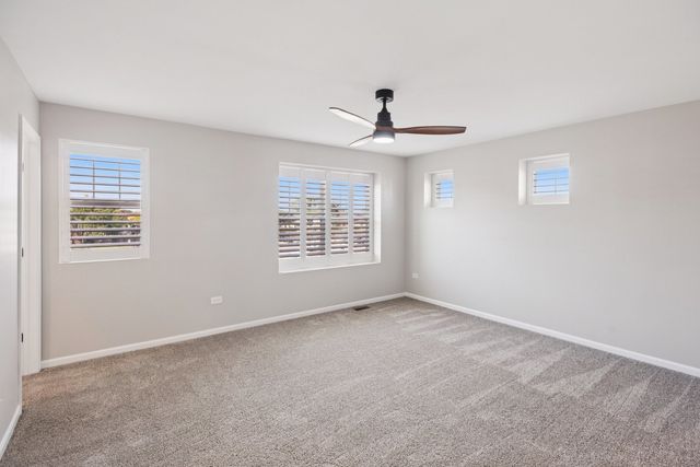 1533 Executive Way, Des Plaines, IL 60018