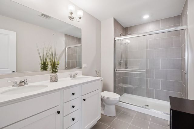 1533 Executive Way, Des Plaines, IL 60018