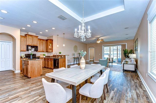 2506 W IVY STREET, Tampa, FL 33607