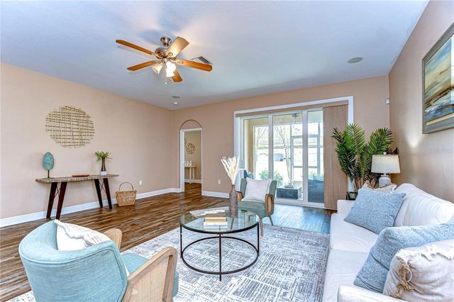 2506 W IVY STREET, Tampa, FL 33607