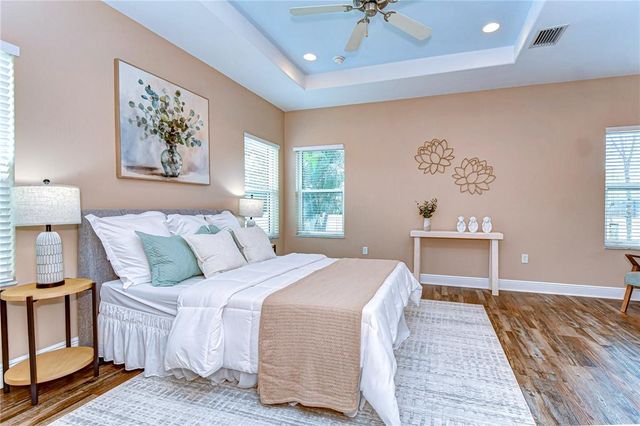 2506 W IVY STREET, Tampa, FL 33607