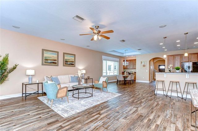 2506 W IVY STREET, Tampa, FL 33607