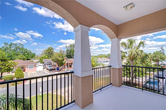 2506 W IVY STREET, Tampa, FL 33607