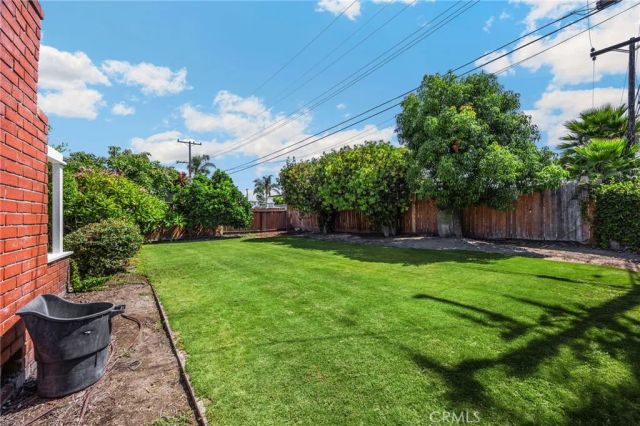 13792 Willow Lane, Westminster, CA 92683
