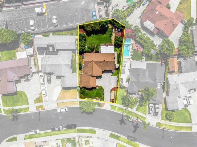 13792 Willow Lane, Westminster, CA 92683