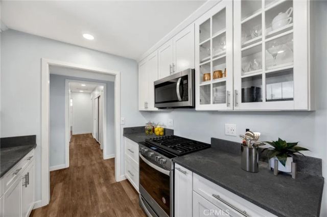 13792 Willow Lane, Westminster, CA 92683