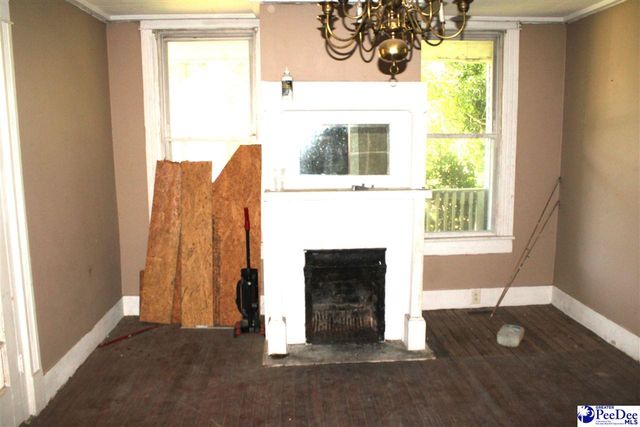 383 W Broad St., Darlington, SC 29536