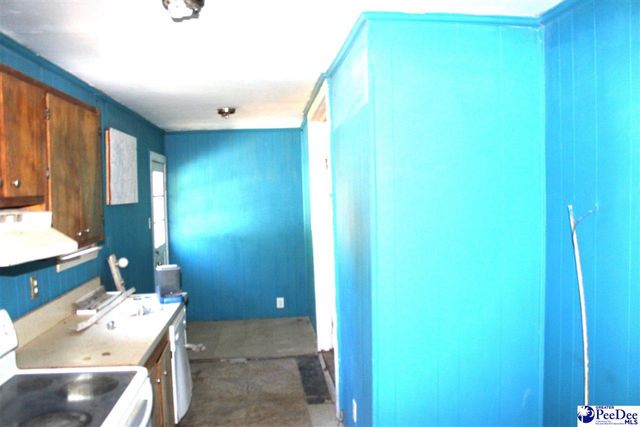 383 W Broad St., Darlington, SC 29536