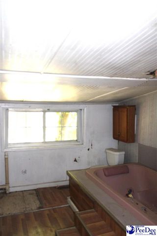 383 W Broad St., Darlington, SC 29536