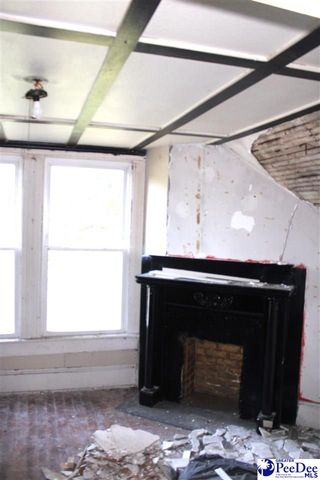 383 W Broad St., Darlington, SC 29536