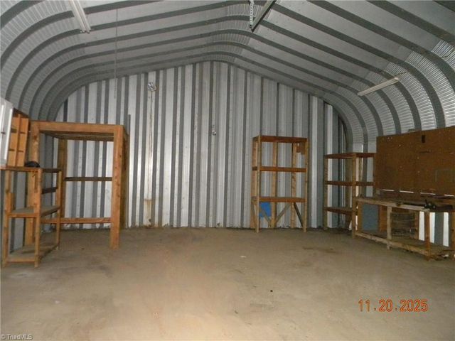 223 Old Wayside Drive, Winston-salem, NC 27107