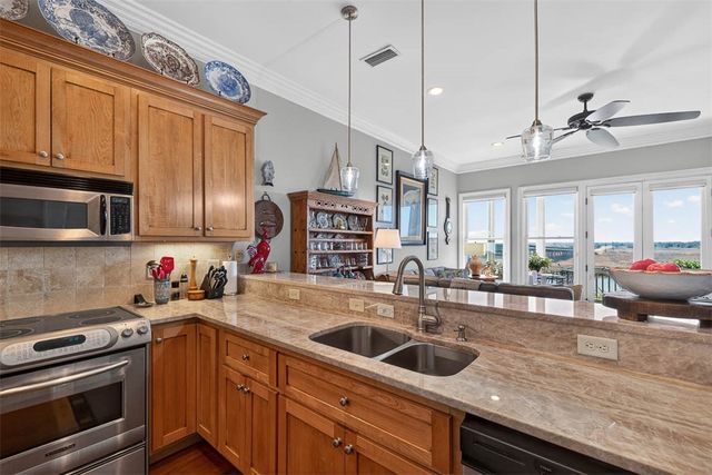 105 Broad Unit C Street, Darien, GA 31305