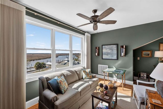 105 Broad Unit C Street, Darien, GA 31305