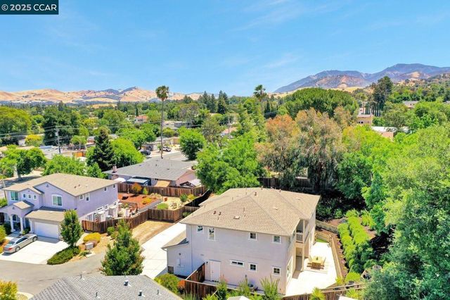 1200 Stonecrest Ln, Concord, CA 94518