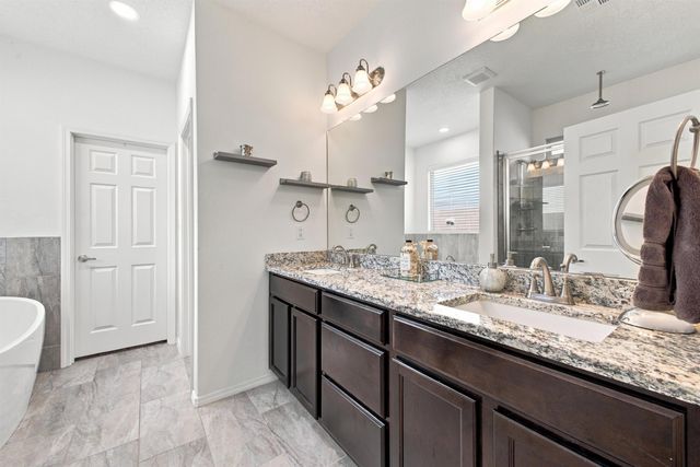 2610 Camino Plata Loop NE, Rio Rancho, NM 87144