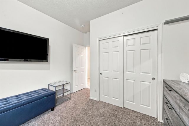 2610 Camino Plata Loop NE, Rio Rancho, NM 87144