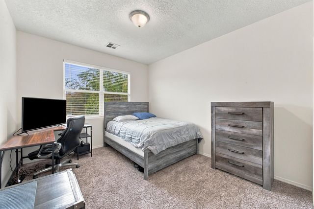 2610 Camino Plata Loop NE, Rio Rancho, NM 87144
