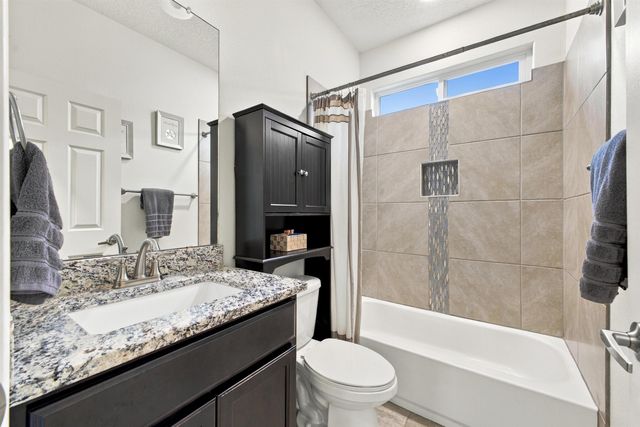 2610 Camino Plata Loop NE, Rio Rancho, NM 87144