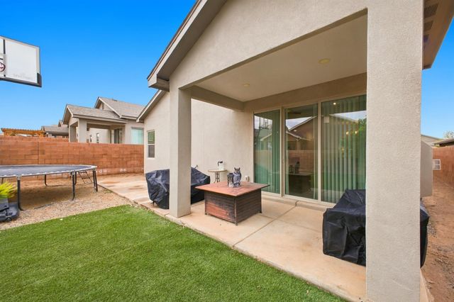2610 Camino Plata Loop NE, Rio Rancho, NM 87144