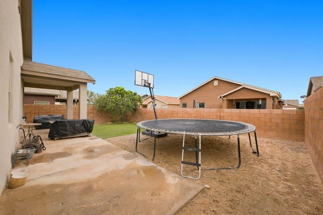 2610 Camino Plata Loop NE, Rio Rancho, NM 87144