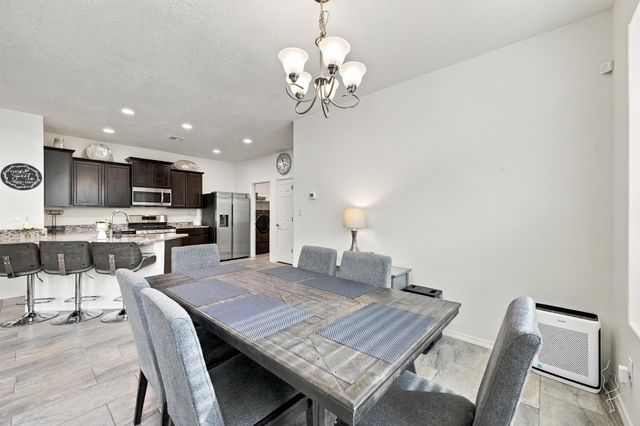 2610 Camino Plata Loop NE, Rio Rancho, NM 87144