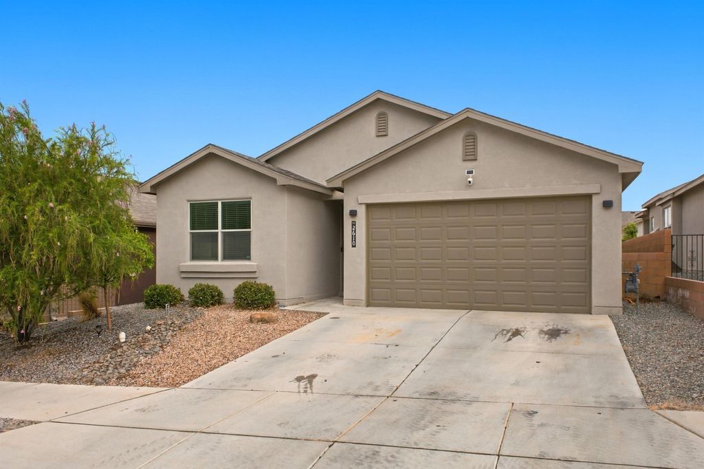2610 Camino Plata Loop NE, Rio Rancho, NM 87144