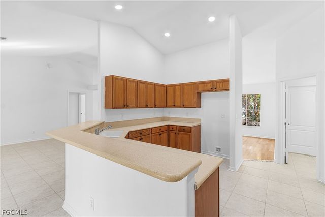 2236 SE 11th PL, Cape Coral, FL 33990