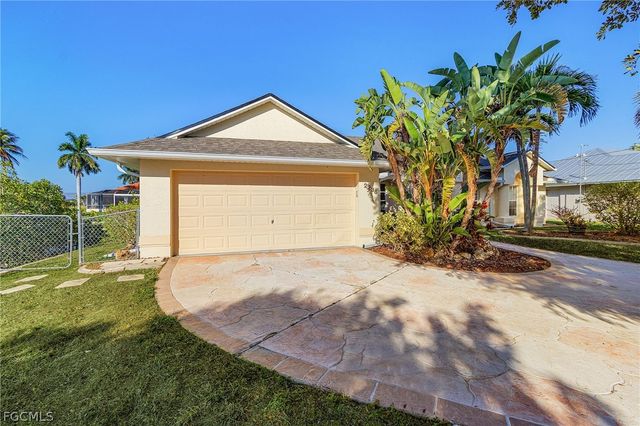 2236 SE 11th PL, Cape Coral, FL 33990